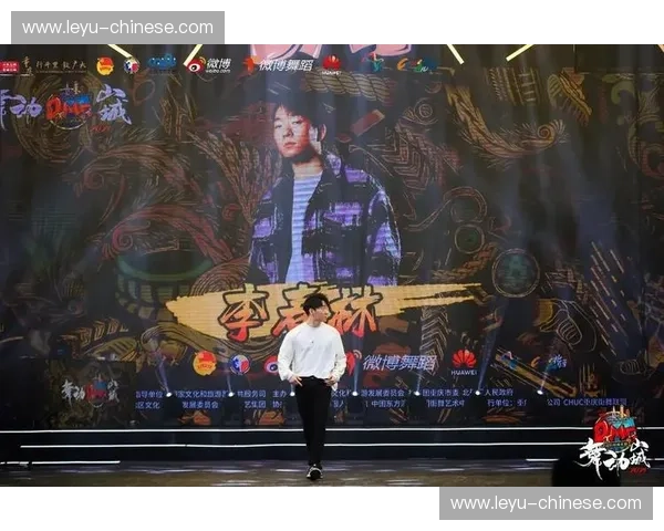 社交互动功能深度集成,增强观赛过程参与感