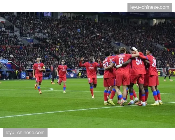通讯：时隔五年重返欧冠四强，勒沃库森更衣室内的庆祝与冷静反思